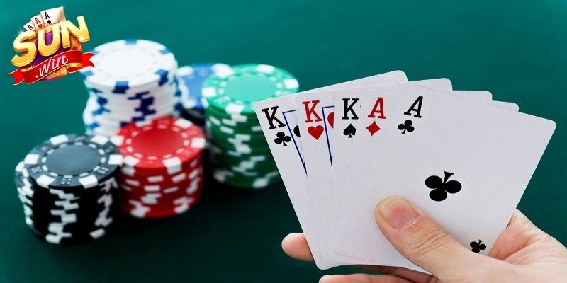 Luật Tá Lả yêu cầu giữ đúng số bài trên tay