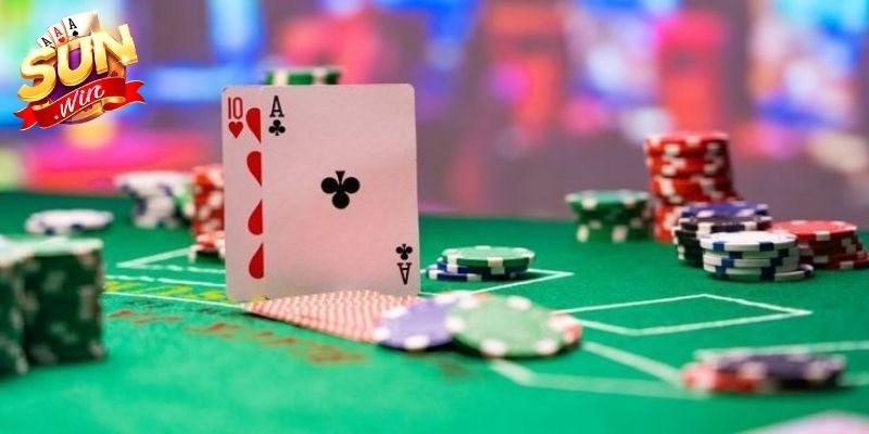 Thứ hạng tay bài quyết định sức mạnh trong mỗi ván
